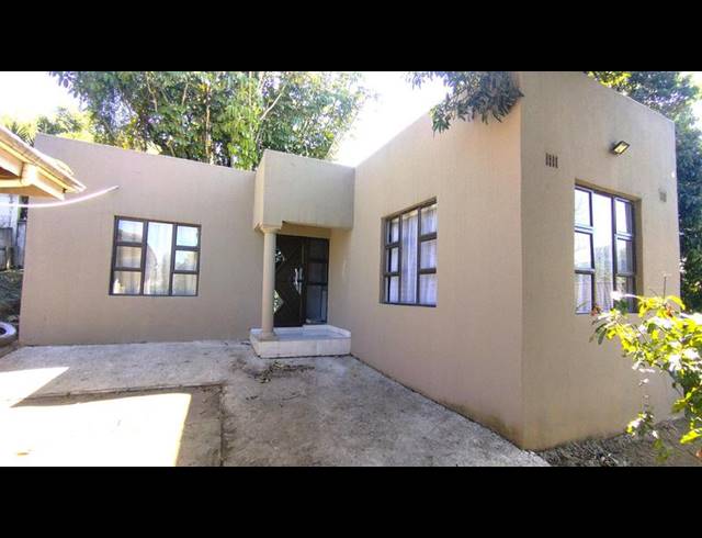 5 BEDROOM HOUSE FOR SALE IN PRESTBURY